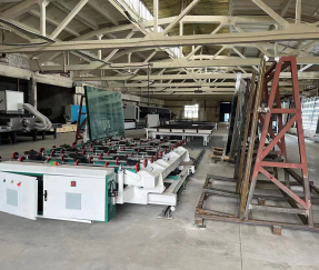 Glass cutting machine 