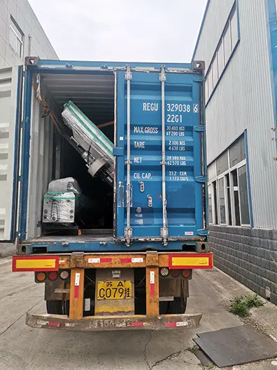 Glass cutting machine