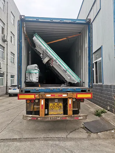 Glass cutting machine