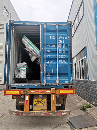 Glass cutting machine