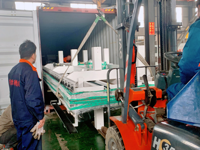 Glass cutting machine