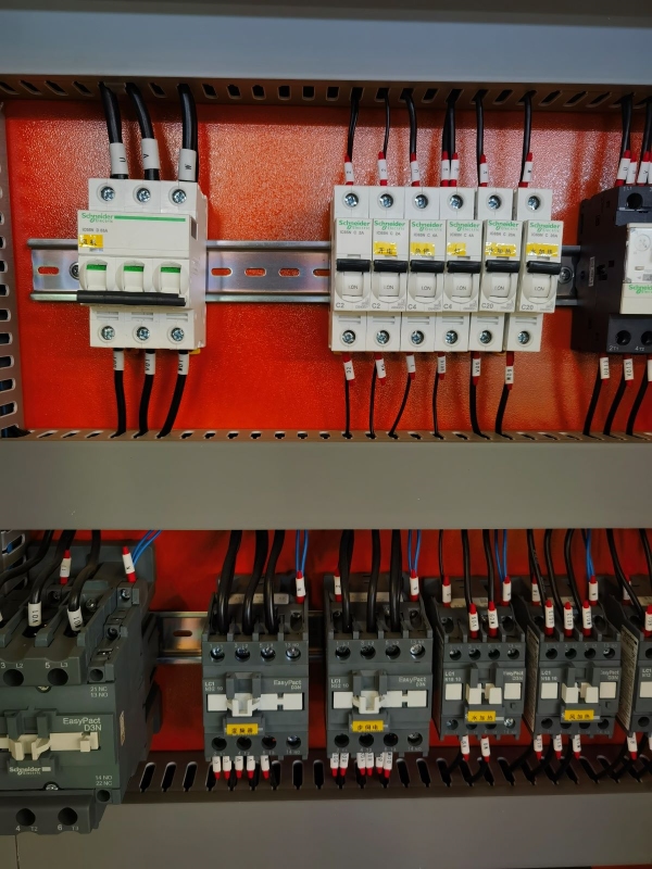 Fully Automatic Glass Cutting and Film Removal Machine