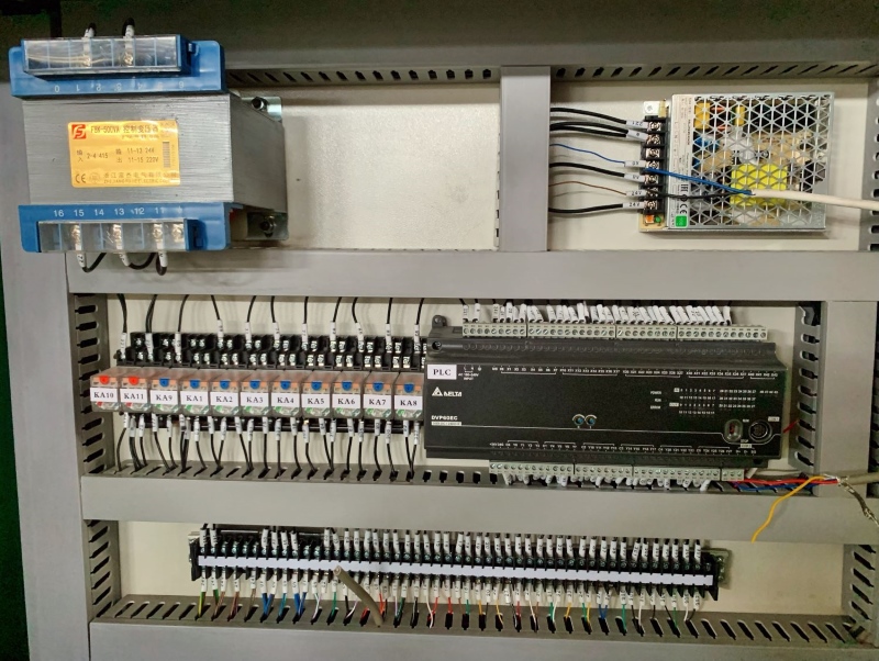 Fabricantes de máquinas cortadoras de vidrio CNC